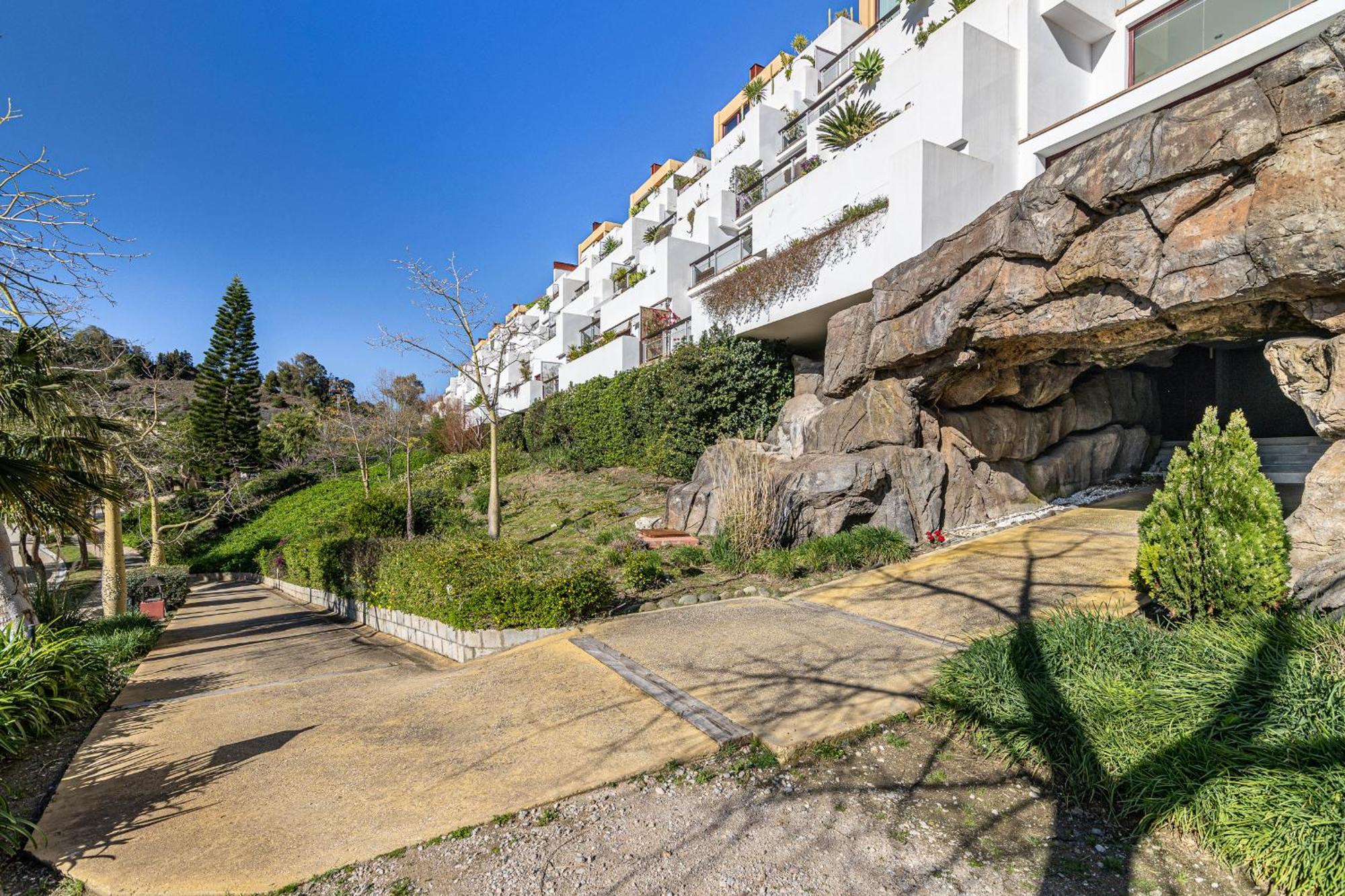 Rentitspain Apartamento Charming Gym, Jacuzzi Y Balcon Estepona Luaran gambar