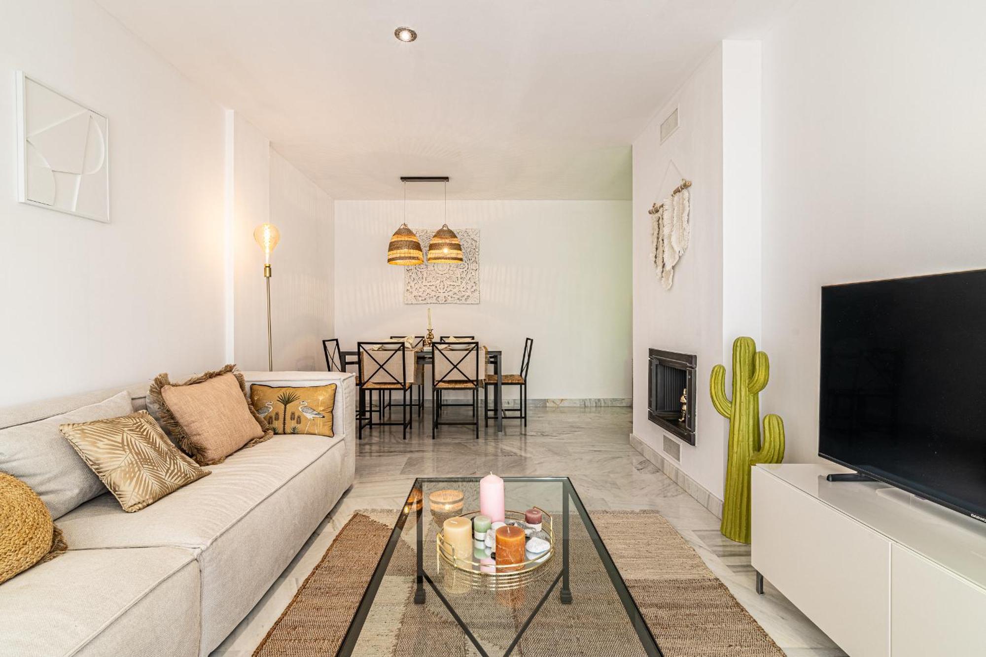 Rentitspain Apartamento Charming Gym, Jacuzzi Y Balcon Estepona Luaran gambar
