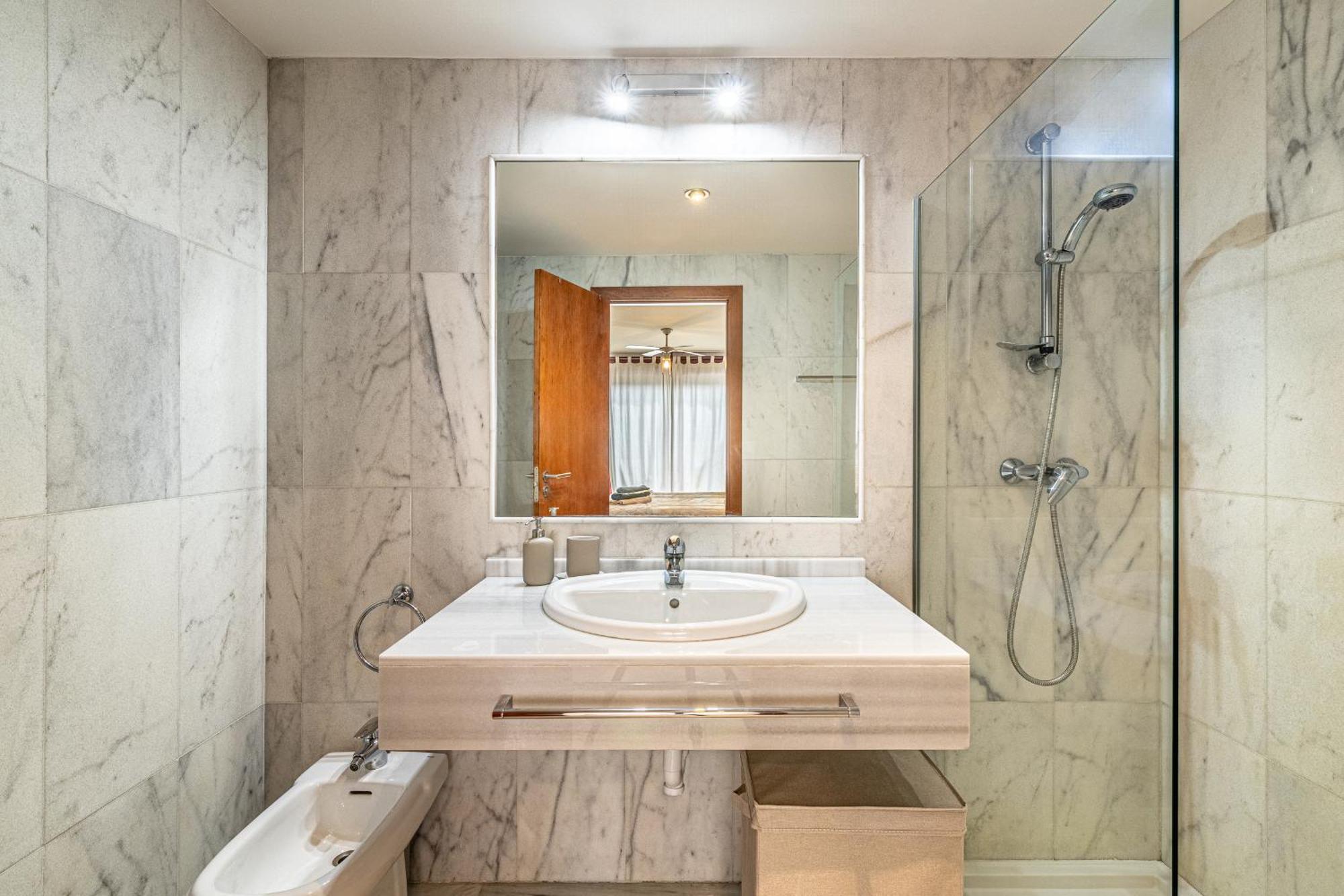 Rentitspain Apartamento Charming Gym, Jacuzzi Y Balcon Estepona Luaran gambar