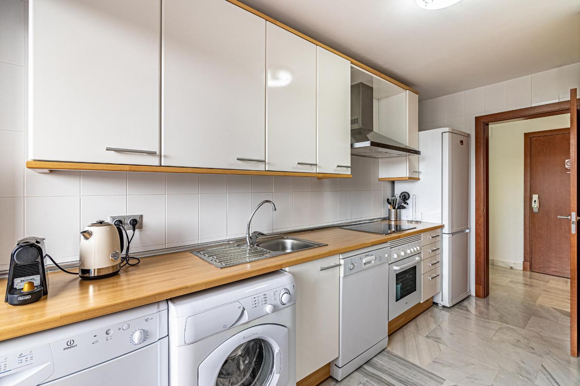 Rentitspain Apartamento Charming Gym, Jacuzzi Y Balcon Estepona Luaran gambar