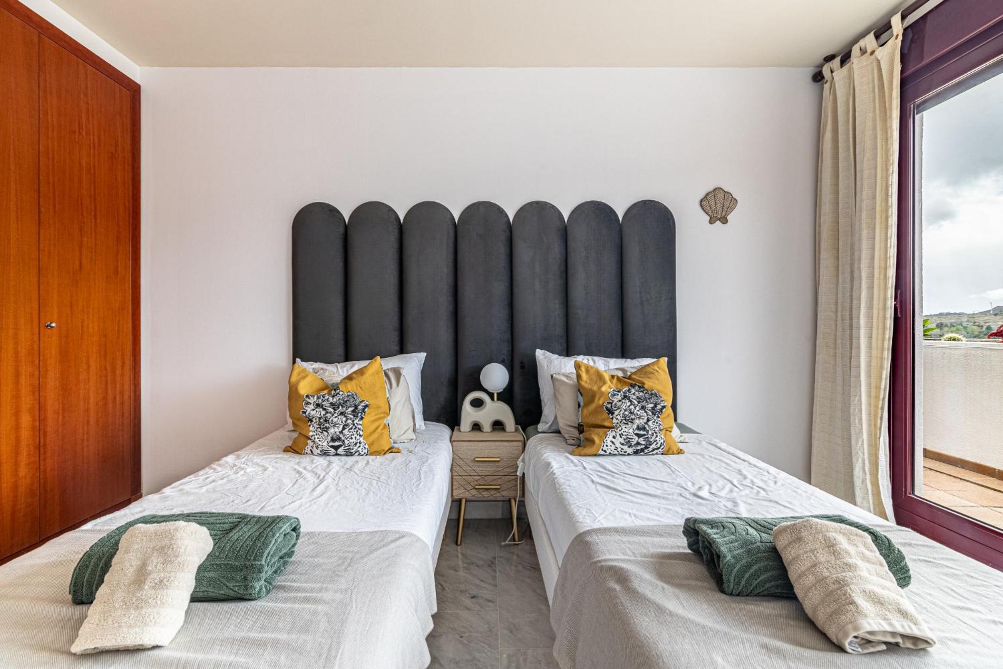 Rentitspain Apartamento Charming Gym, Jacuzzi Y Balcon Estepona Luaran gambar